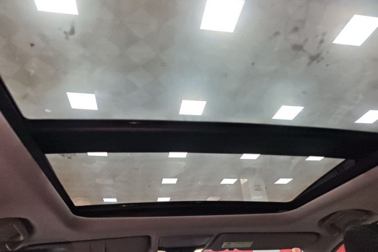 Honda CR-V 2019 immagine di auto #18