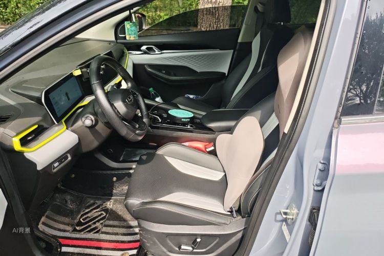 GEELY Coolray 2023 car image #17