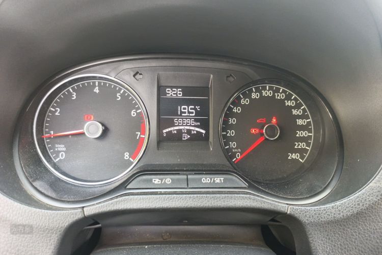 Volkswagen Polo 2017 imagem de carro #13