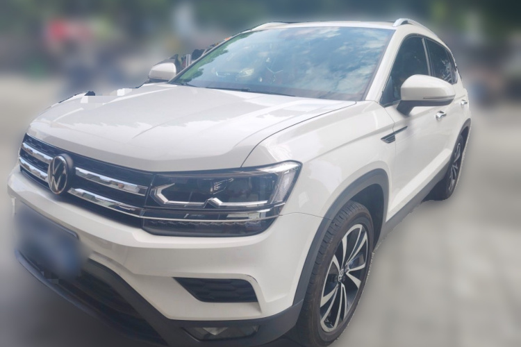Volkswagen Tharu 2023 car image #2
