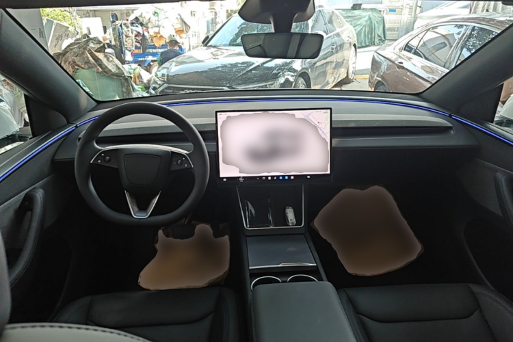 Tesla Model Y 2026 #10 Tesla Model Y 2026 car image #10