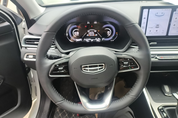 GEELY Emgrand 2024 car image #11