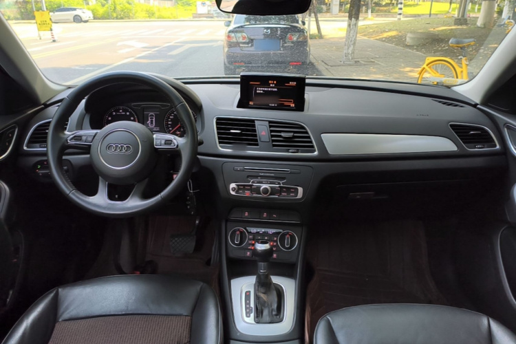Audi Q3 2018 #10 Audi Q3 2018 car image #10
