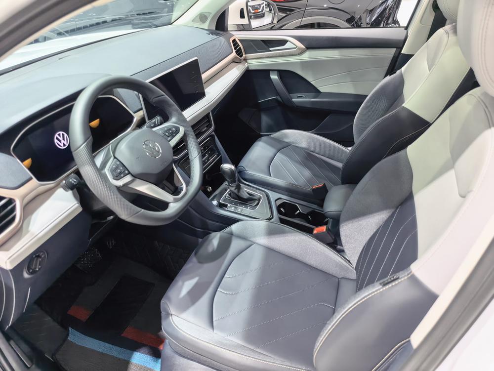 Volkswagen Tharu 2025 immagine di auto #9