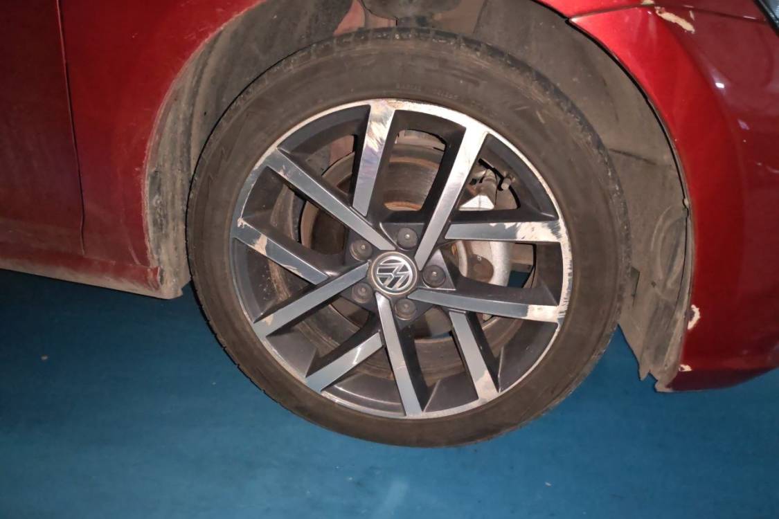 Volkswagen Golf 2020 car image #9
