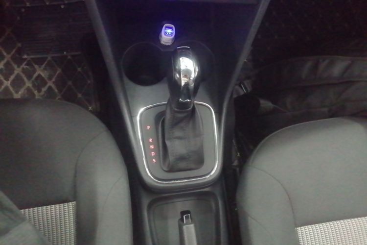 Volkswagen Polo 2017 #14 Volkswagen Polo 2017 car image #14