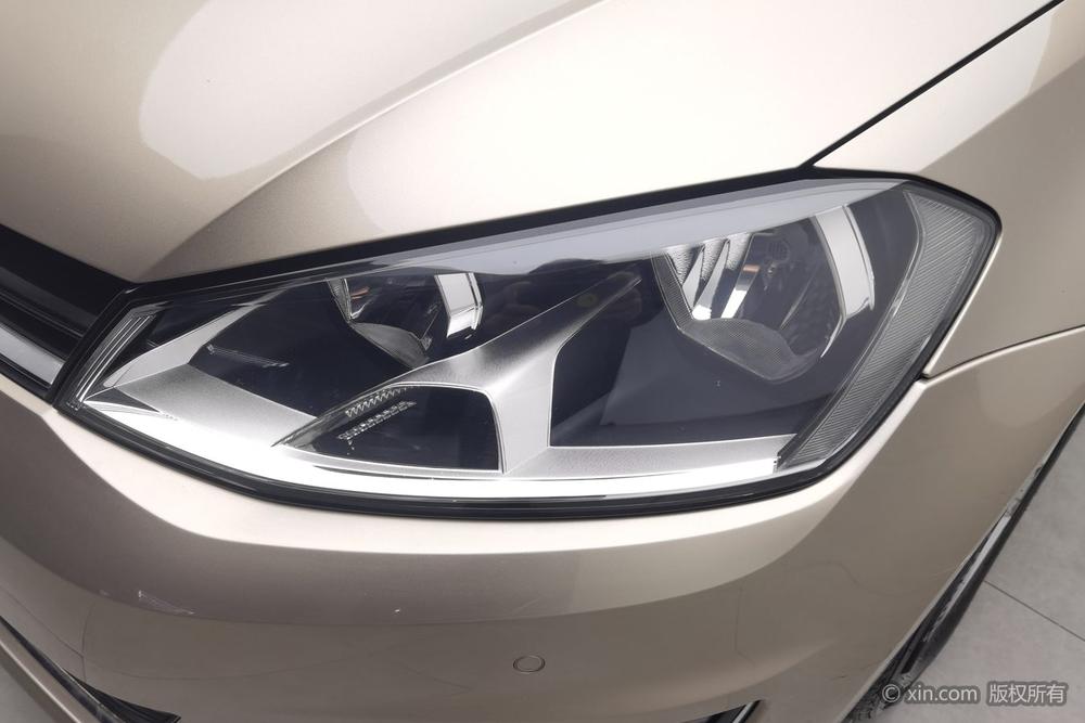 Volkswagen Golf 2017 car image #7