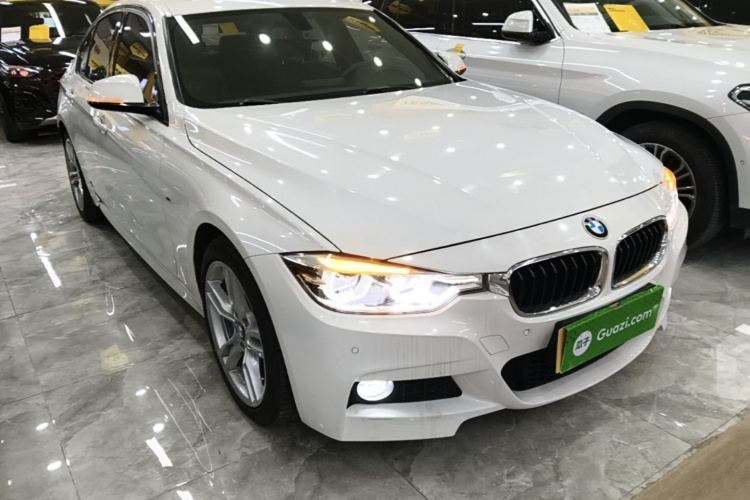 BMW 3 Series 2019 #6 BMW 3 Series 2019 car image #6