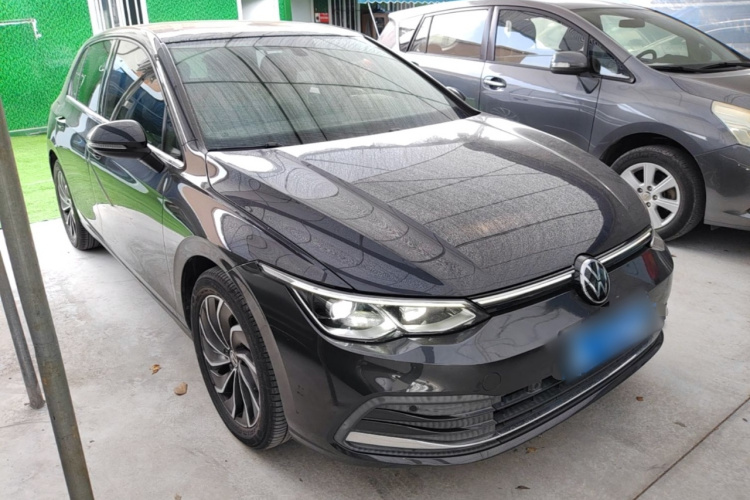 Volkswagen Golf 2021 car image #6