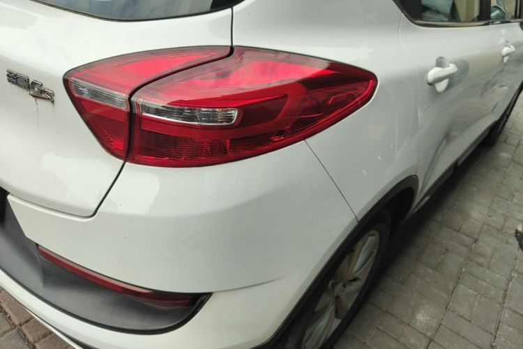 GEELY Emgrand GS 2018 car image #8