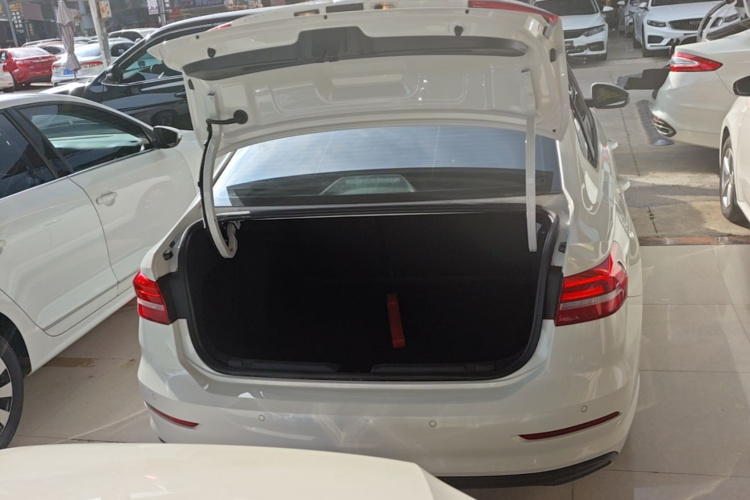 Volkswagen Lavida 2019 #19 Volkswagen Lavida 2019 car image #19