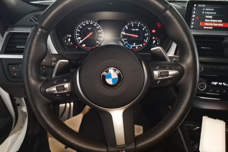 BMW 3 Series 2018 #11 BMW 3 Series 2018 car image #11