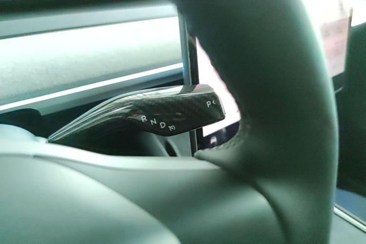 Tesla Model Y 2023 #18 Tesla Model Y 2023 car image #18