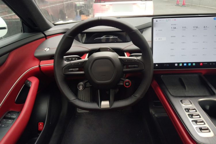 MI SU7 2025 car image #15