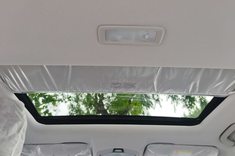 GEELY Emgrand 2026 #18 GEELY Emgrand 2026 car image #18