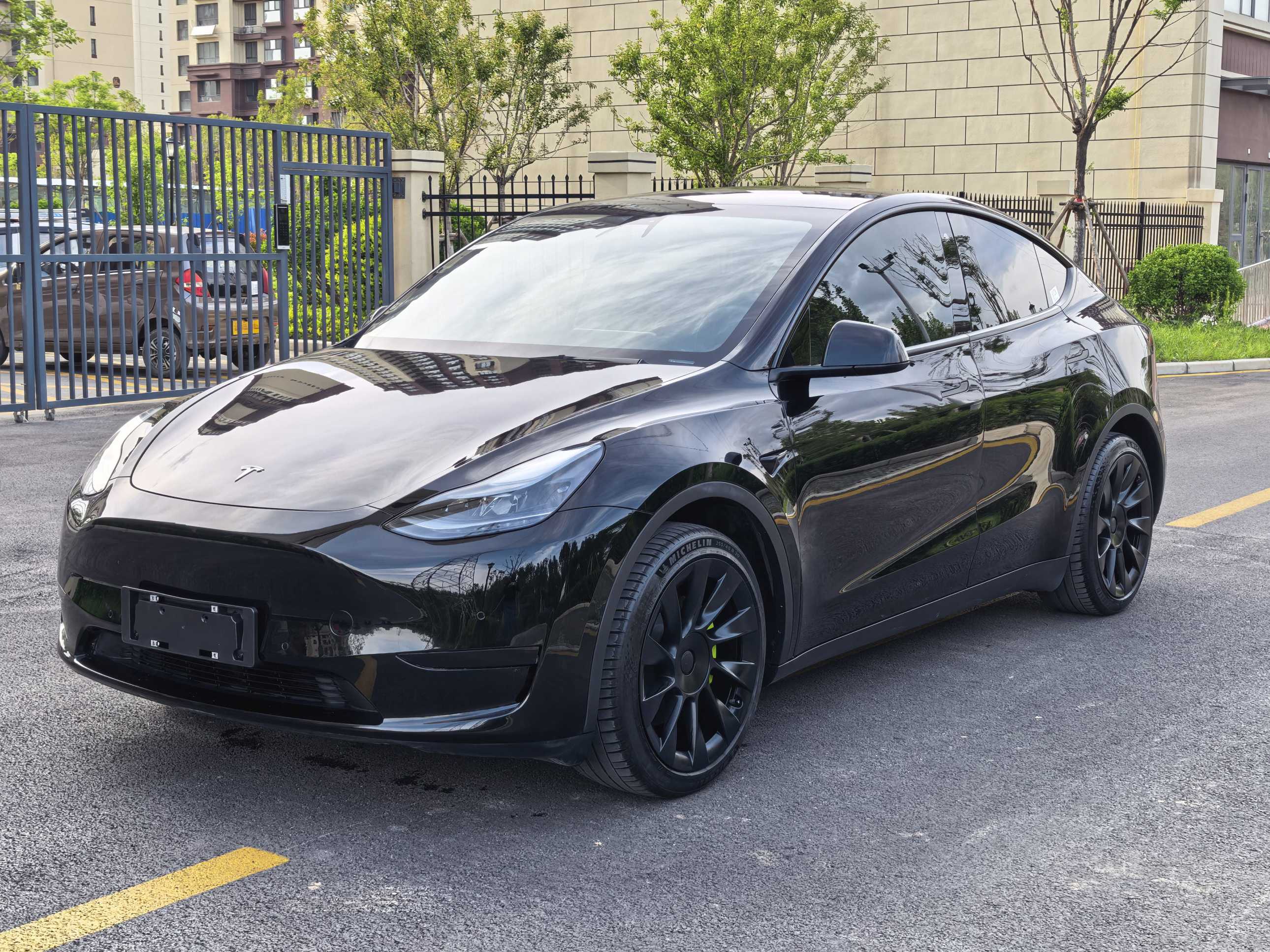 Tesla Model Y 2022 Tesla Model Y 2022 car image