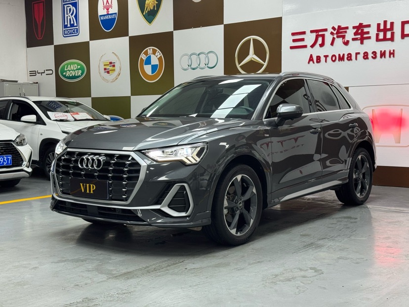 Audi Q3 2022 immagine di auto 