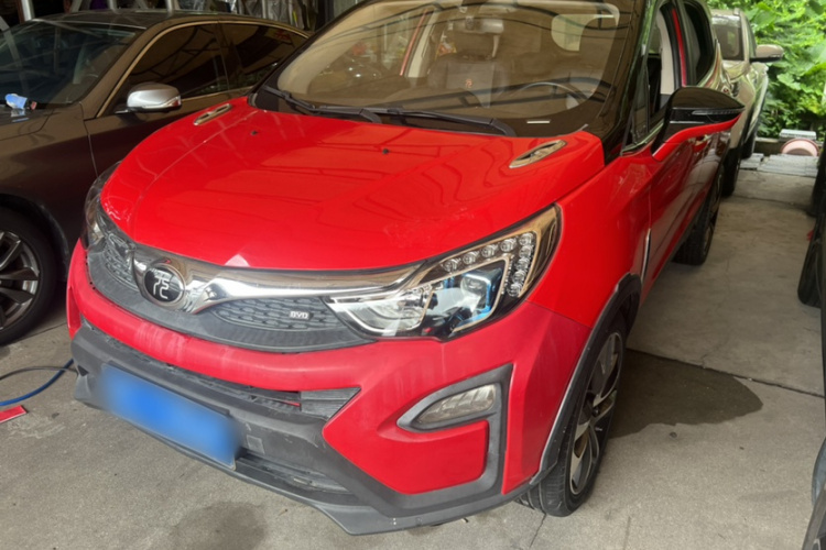 BYD Yuan 2016 #2 BYD Yuan 2016 car image #2