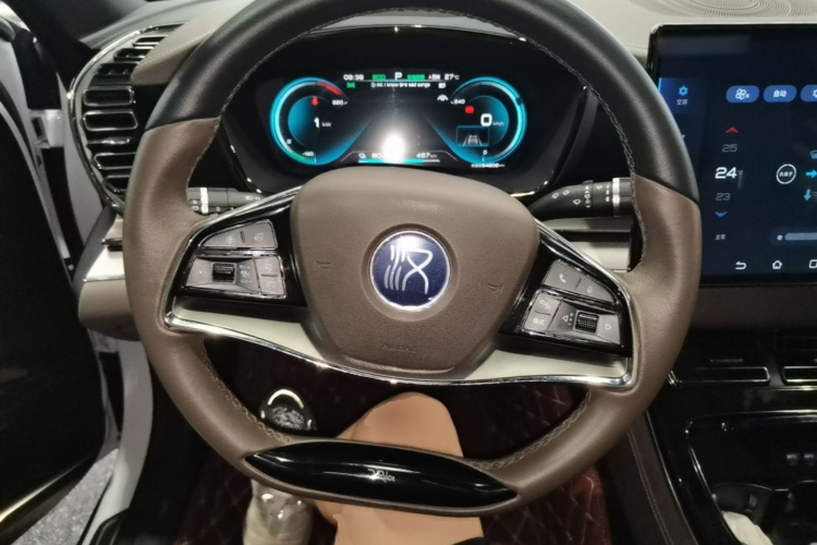 BYD Han 2021 car image #11