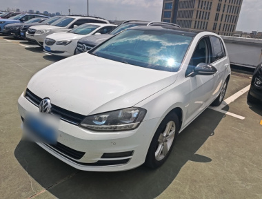 Volkswagen Golf 2017 car image 