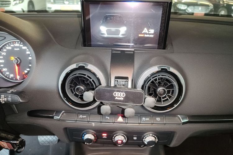 Audi A3 2021 car image #13