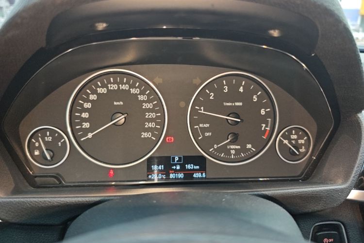 BMW 3 Series 2017 #12 BMW 3 Series 2017 car image #12