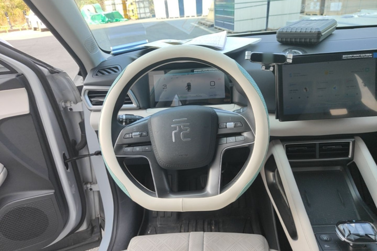 BYD YuanUP 2024 car image #11