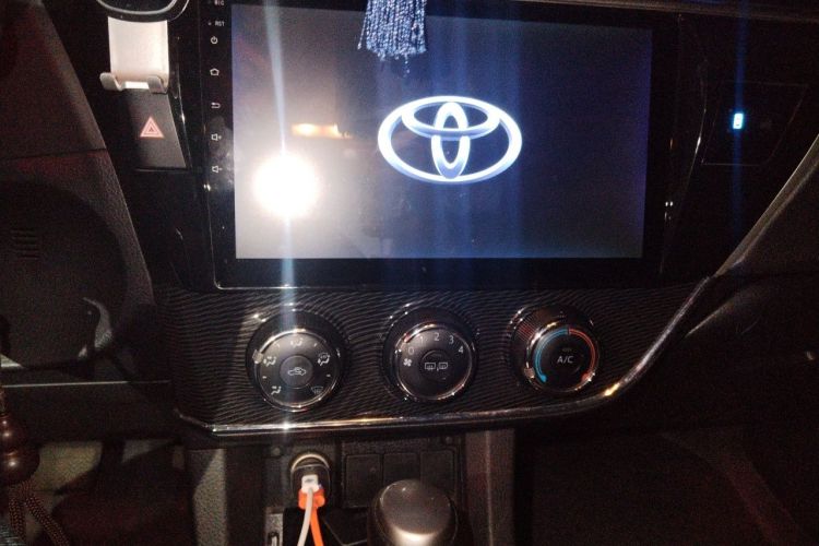 Toyota Corolla 2016 #13 Toyota Corolla 2016 car image #13