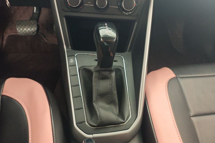 Volkswagen Polo 2019 imagem de carro #16