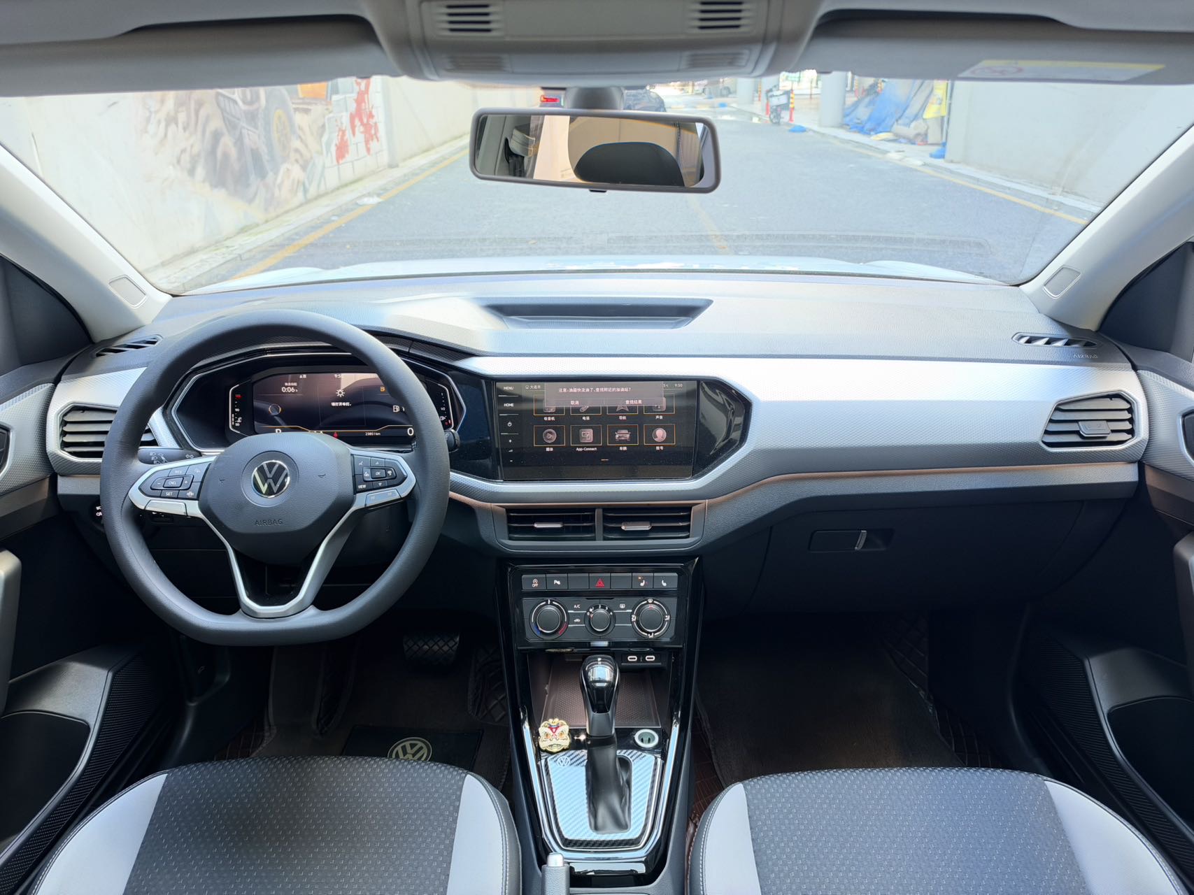 Volkswagen Tacqua 2022 car image #6