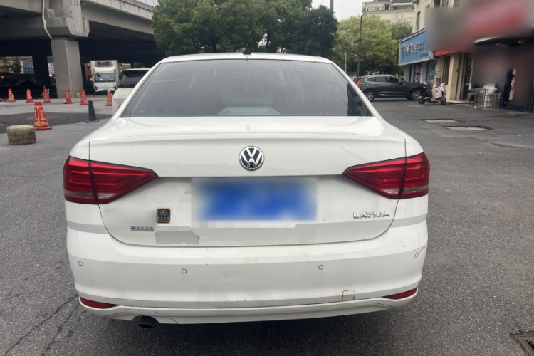 Volkswagen Lavida 2017 car image #7