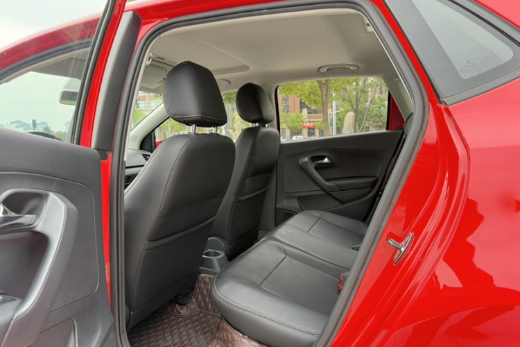 Volkswagen Polo 2016 #11 Volkswagen Polo 2016 car image #11