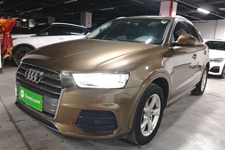 Audi Q3 2017 car image #2