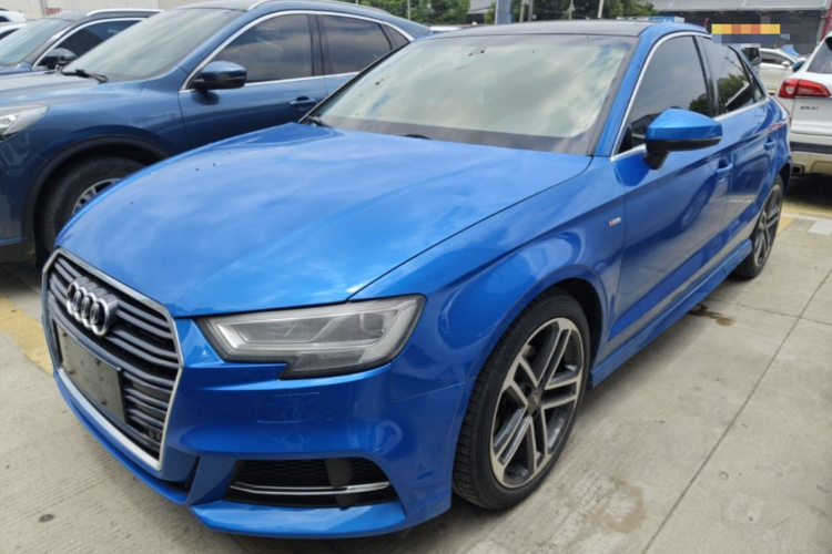 Audi A3 2019 car image #2