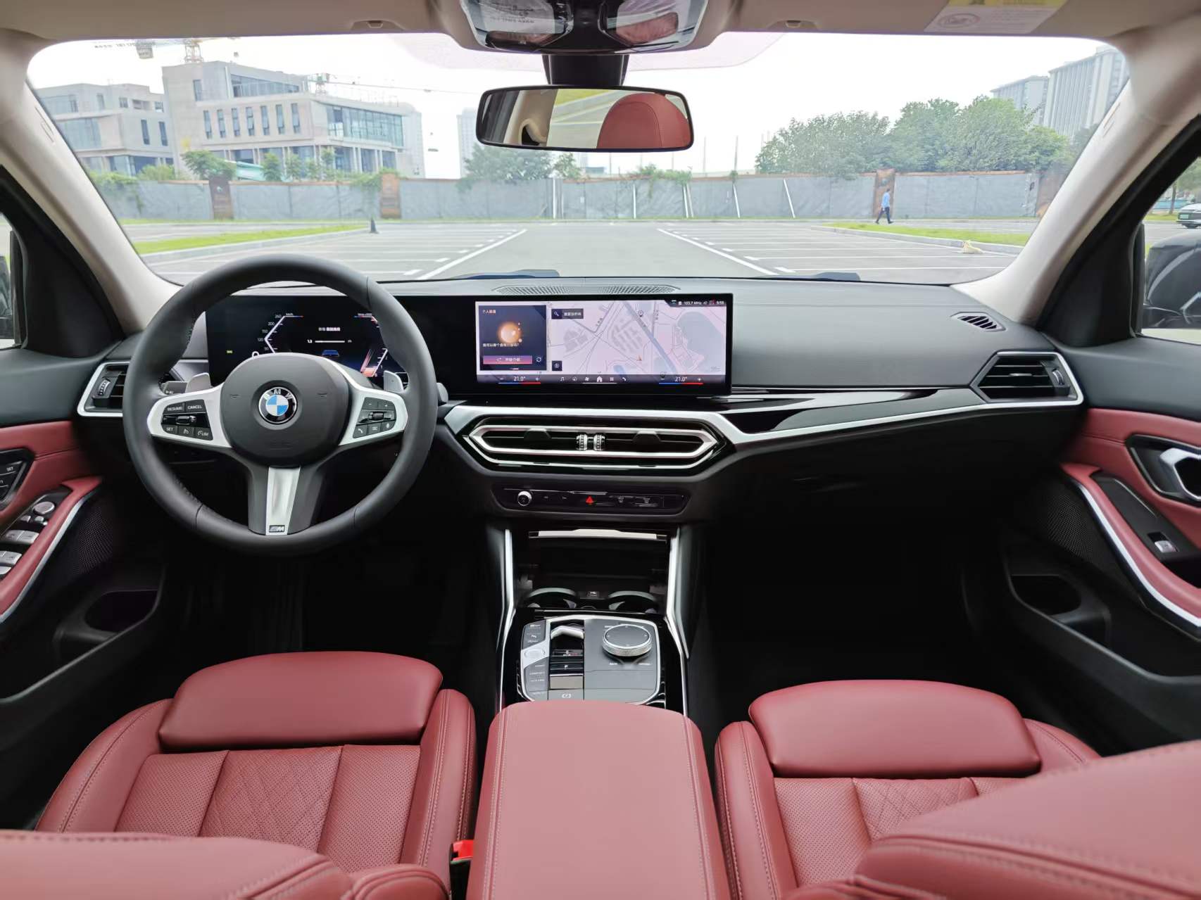 BMW 3 Series 2024 car image #9