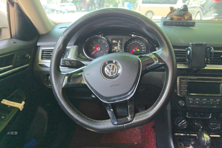 Volkswagen Bora 2016 car image #12