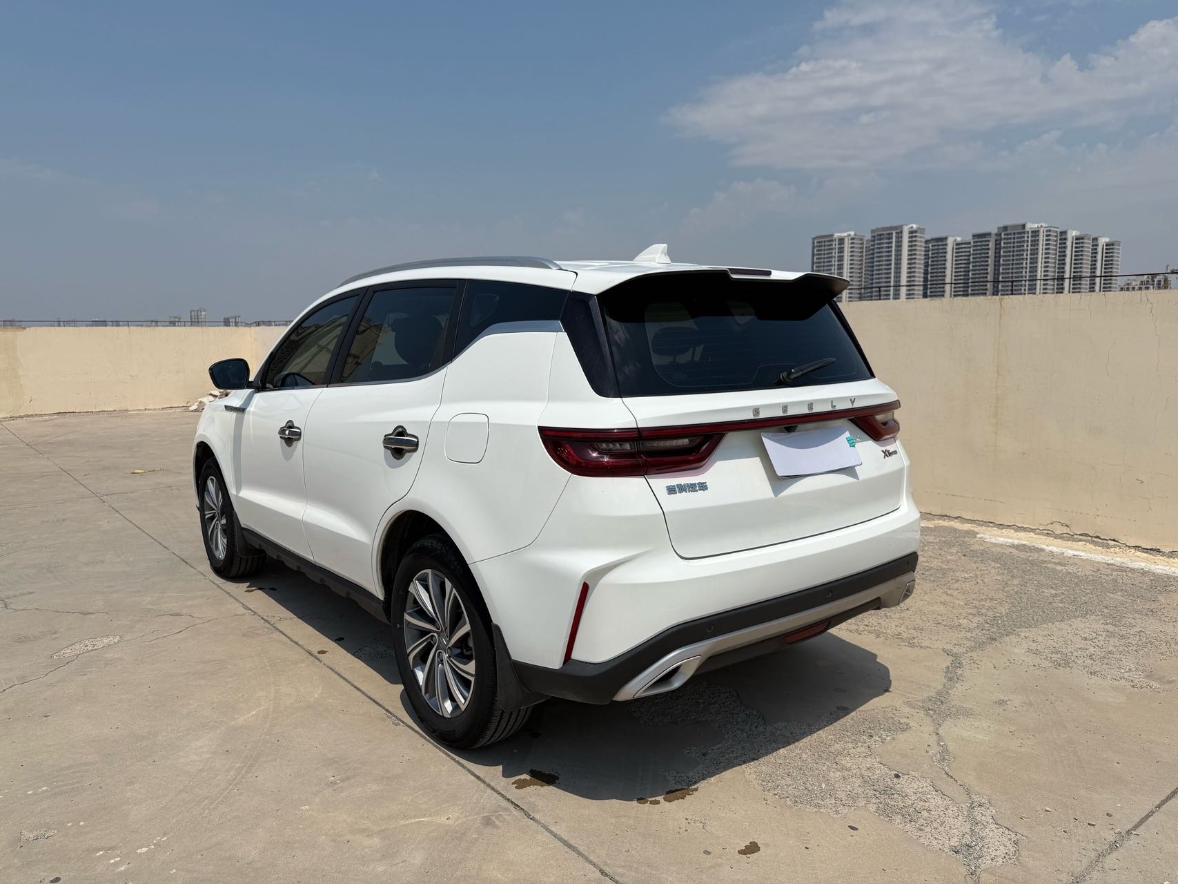 GEELY Vision X6 2023 car image #4