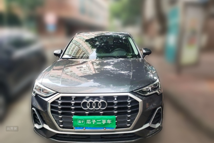 Audi Q3 2020 car image #3