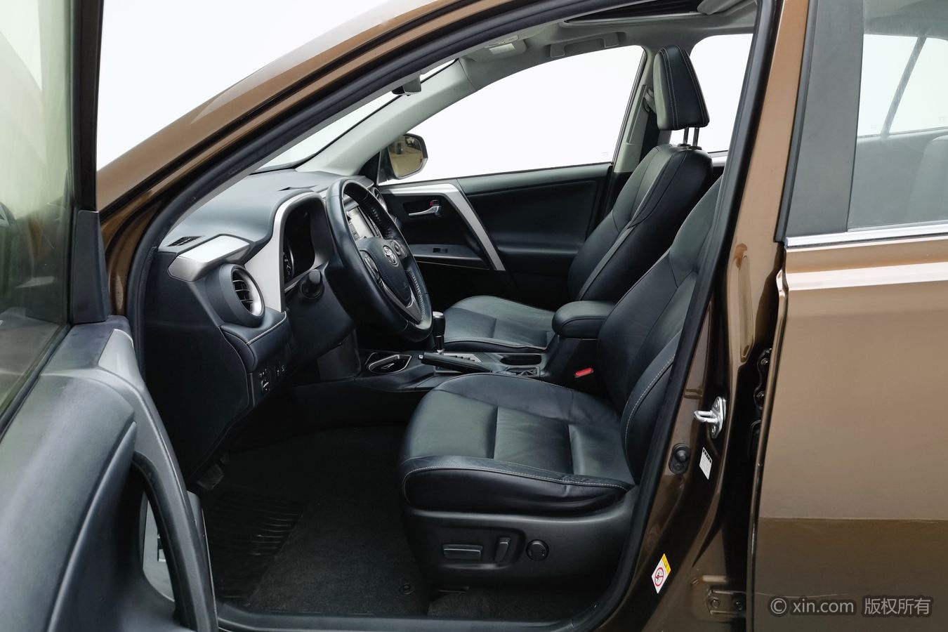 Toyota RAV4 2017 #10 Toyota RAV4 2017 car image #10