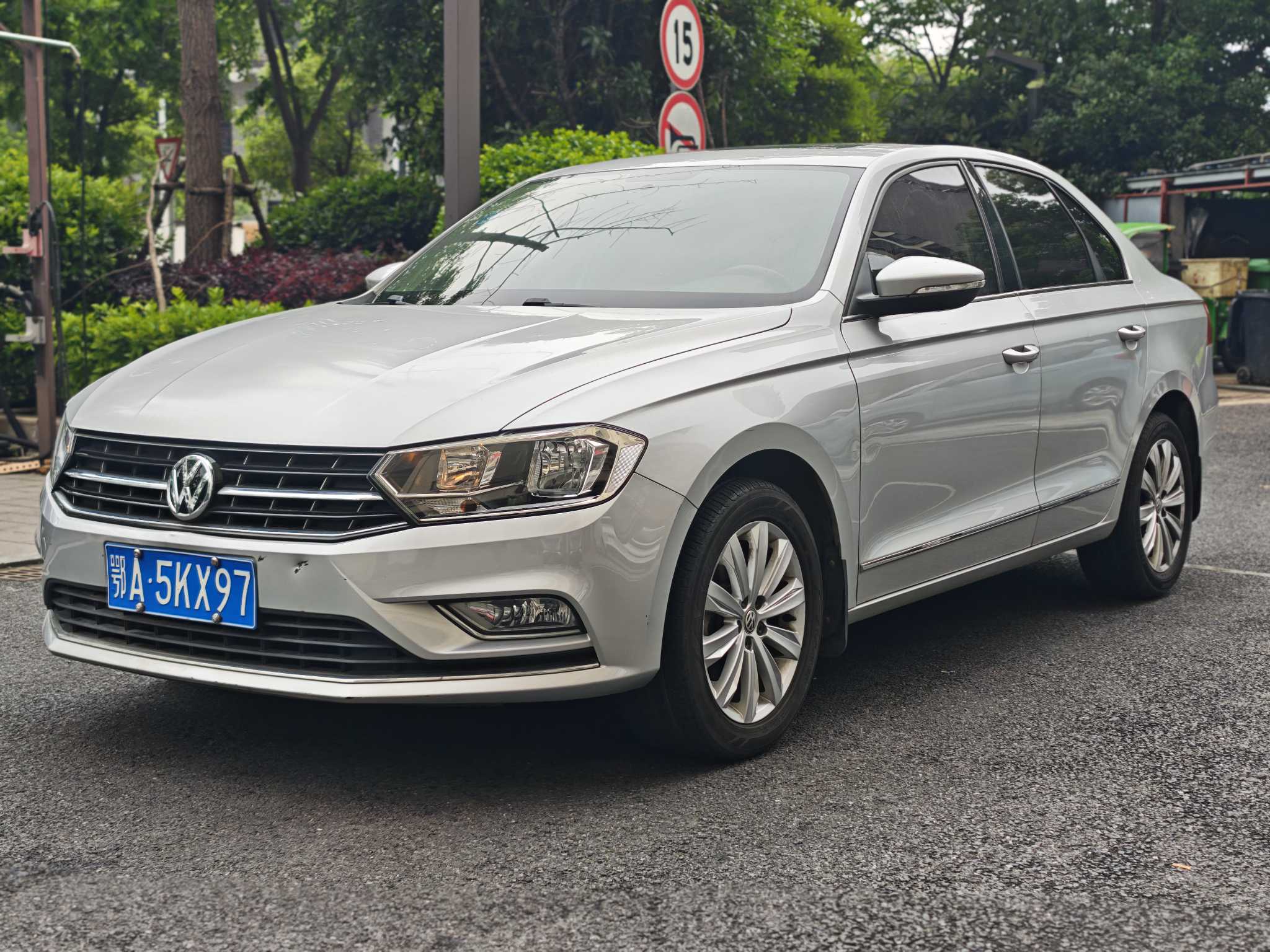 Volkswagen Bora 2017 Volkswagen Bora 2017 car image