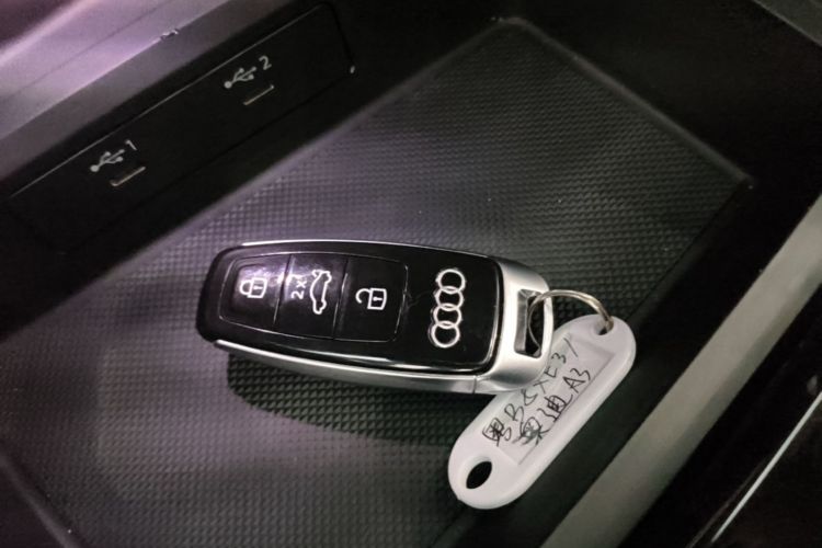 Audi A3 2024 immagine di auto #9