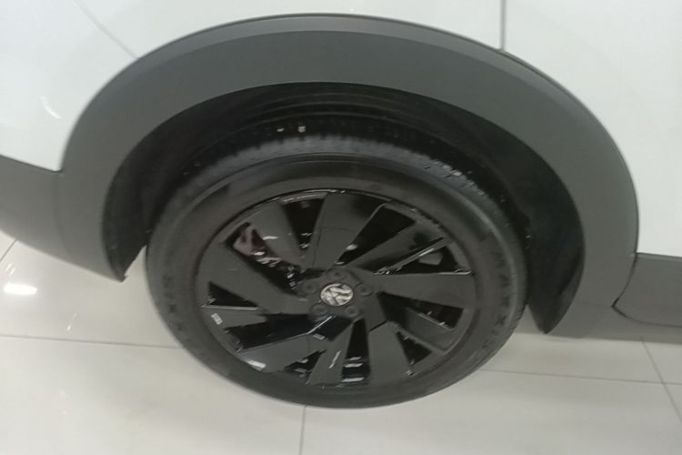 Volkswagen Tharu 2025 car image #10