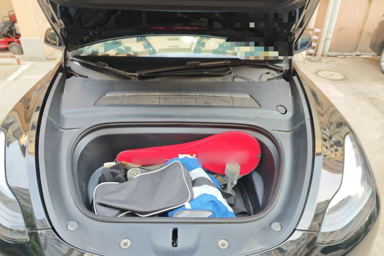 Tesla Model Y 2023 #22 Tesla Model Y 2023 car image #22