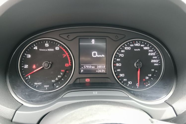 Audi A3 2019 car image #12