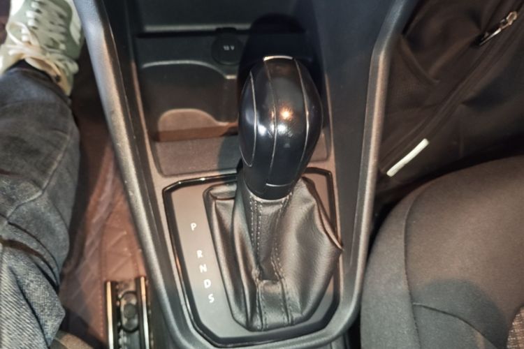 Volkswagen Santana 2017 car image #14