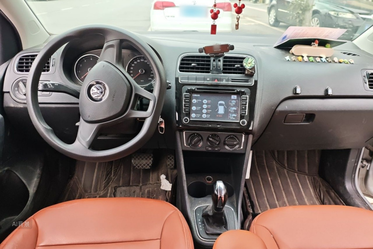 Volkswagen Polo 2015 #11 Volkswagen Polo 2015 car image #11