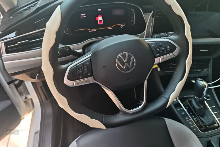 Volkswagen Bora 2023 car image #12