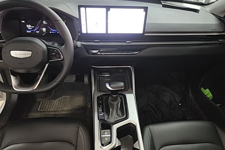 GEELY Emgrand 2025 car image #17