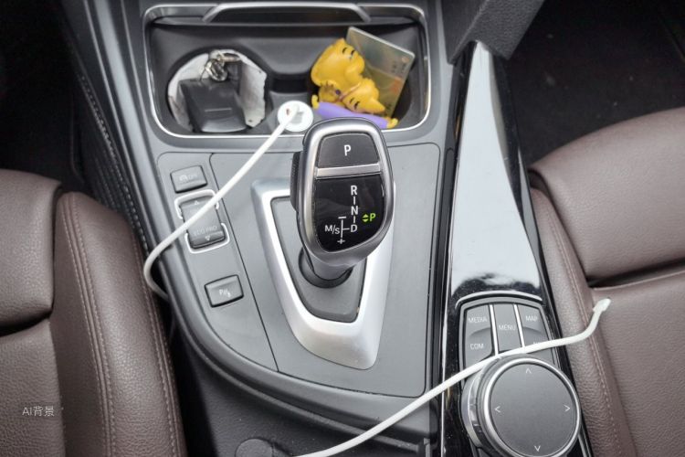 BMW 3 Series 2019 #16 BMW 3 Series 2019 car image #16