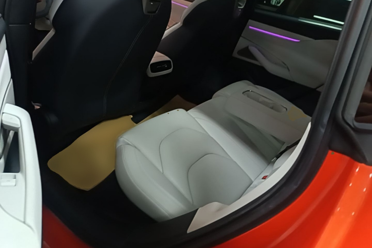 MI SU7 2025 изображение автомобиля #17